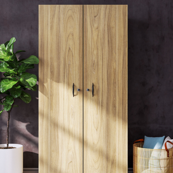 Kitchen & Storage